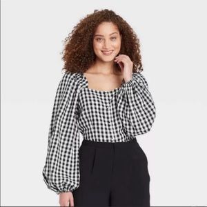 XL Who What Wear black white happy gingham ruffle button down top